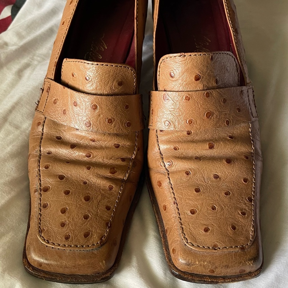 Ostrich leather, square toes shoe size 7